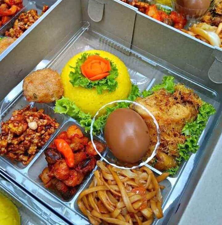 (082226001128) UTRIE Snack Catering Katering Nasi Kotak di Solo Surakarta, menerima pesanan snack kotak atau snack box Daily Catering atau catering hariran untuk Perusahaan Karyawan kantor pabrik